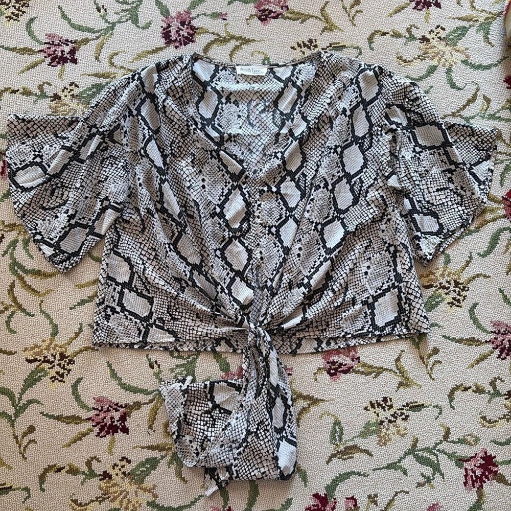 PeachTree Lane Boutique Snakeskin Top